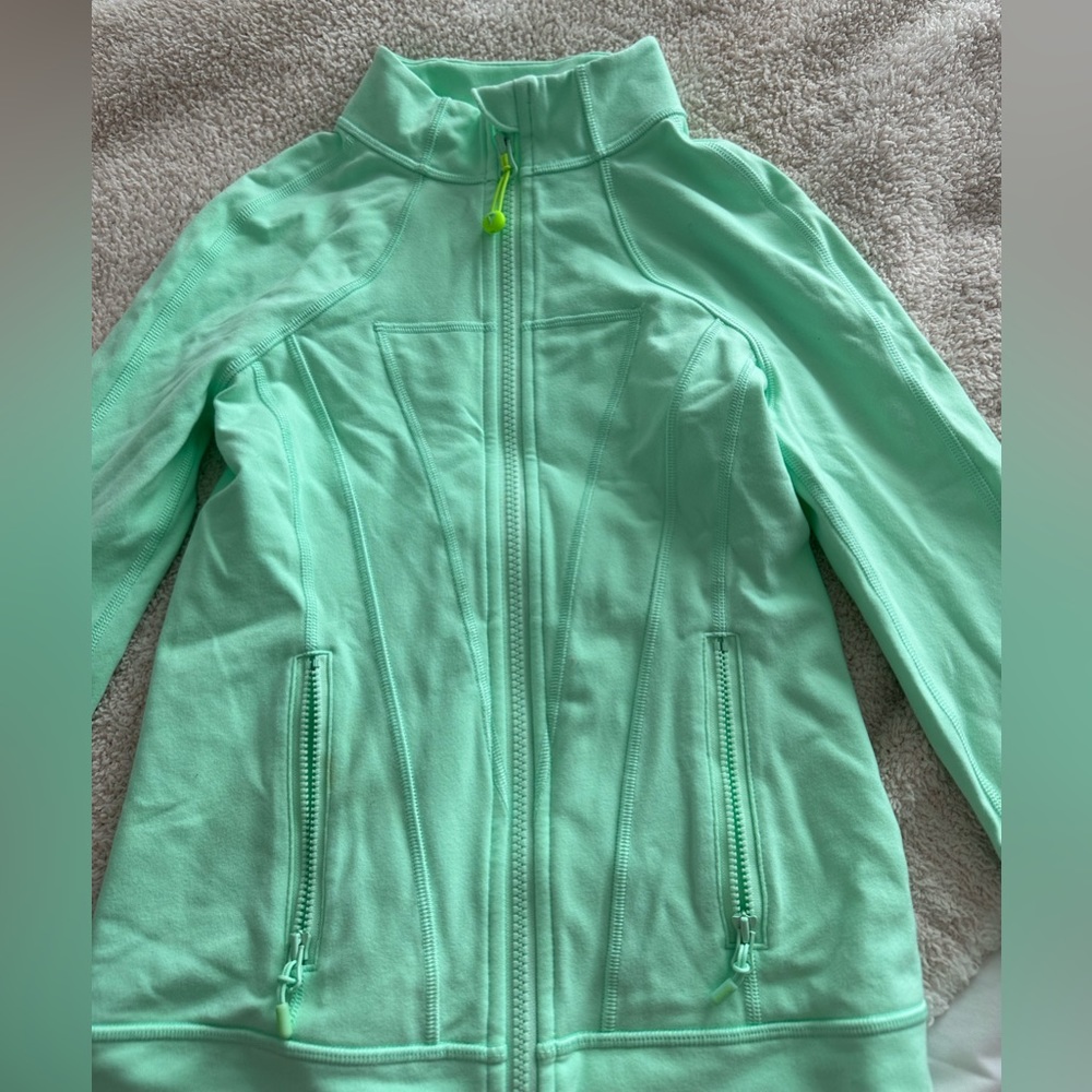 Ivivva Girl mint green jacket